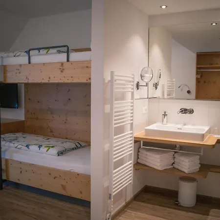 Affittacamere Yvonne 4*